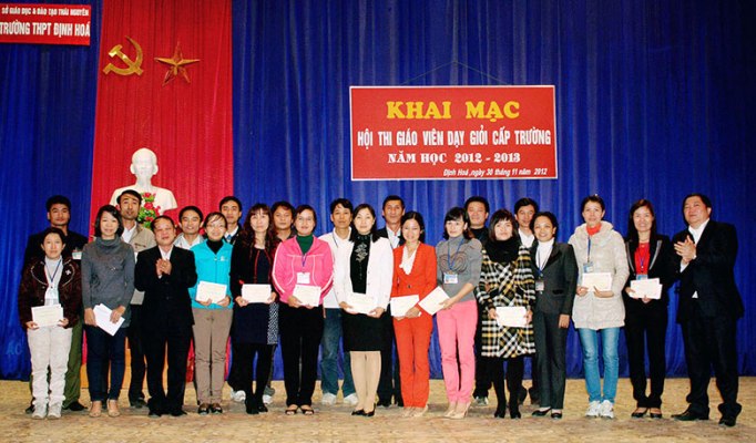Cô giáo vượt khó, vươn lên hoàn thành xuất sắc nhiệm vụ